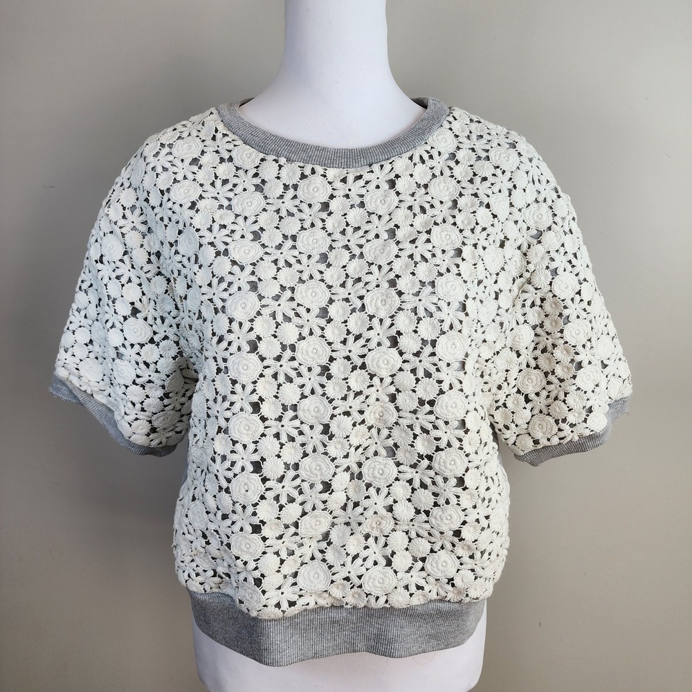 Sweatshirt Top Daisy Crochet Overlay Womens Medium Cottage Cabin Floral Sweater